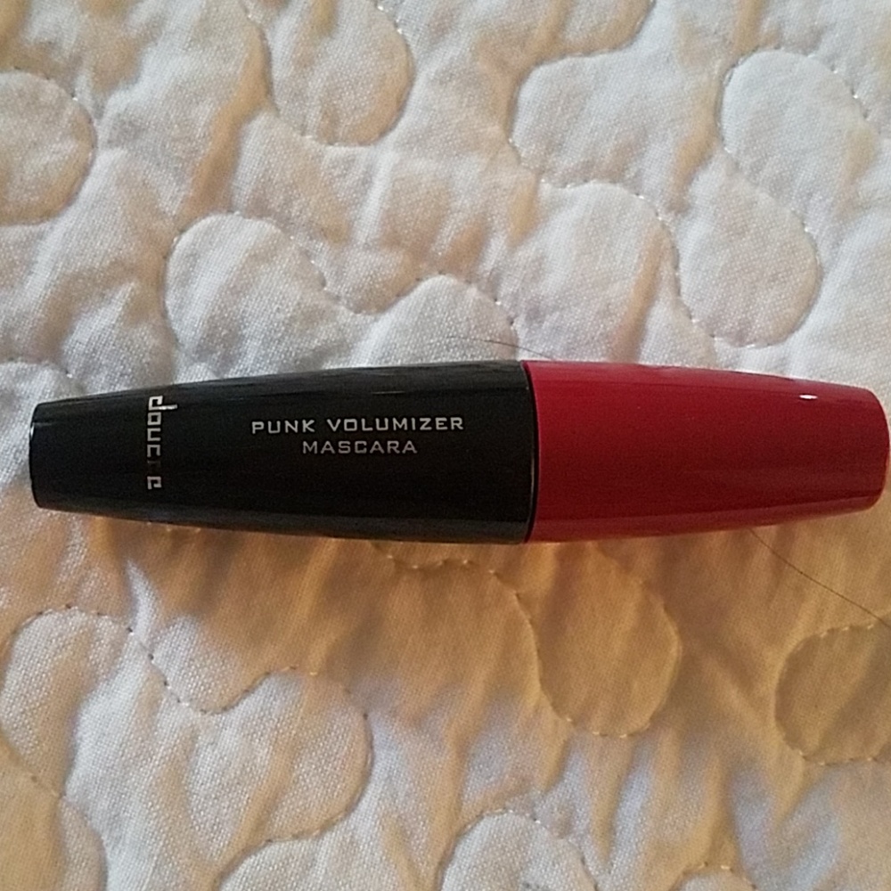 Daucce mini black mascara